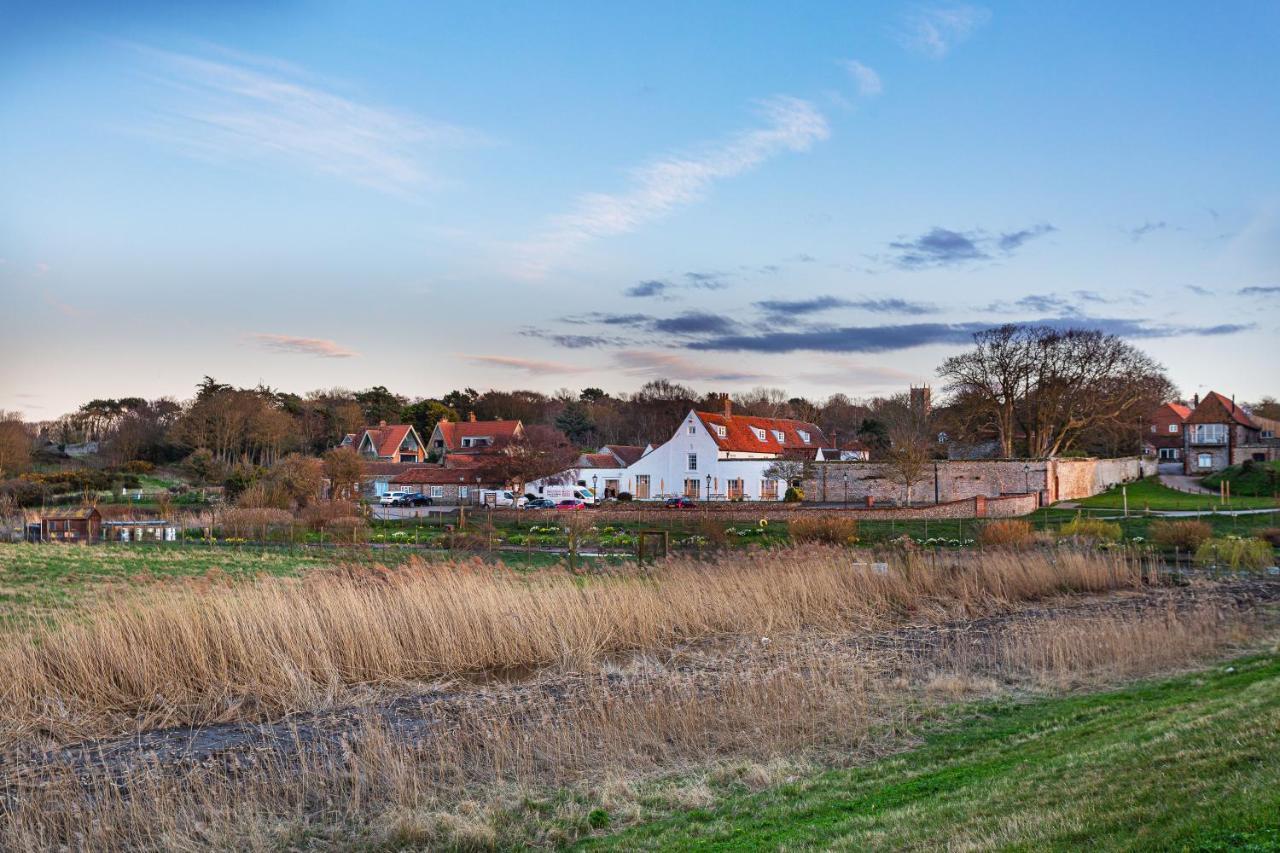 The Manor Coastal Hotel & Inn, Blakeney, Norfolk Блейкни Экстерьер фото